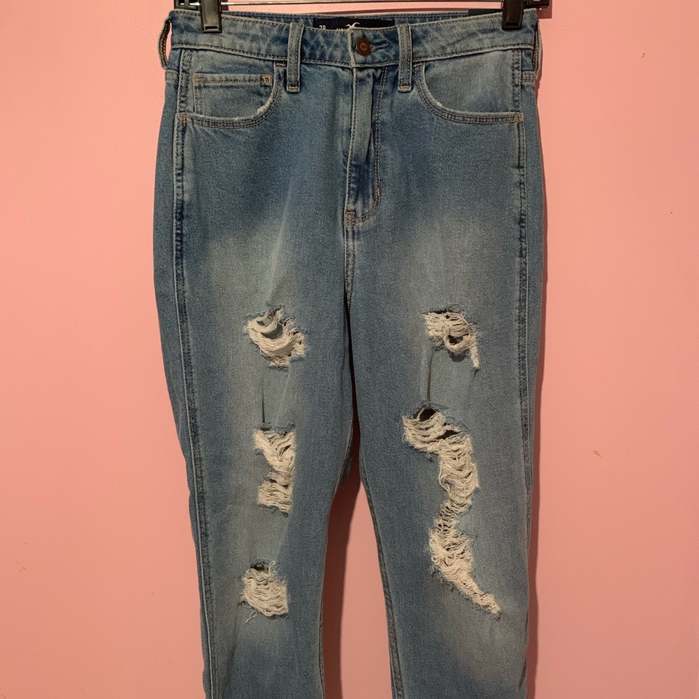 Ultra High-Rise mom jeans from Hollister
